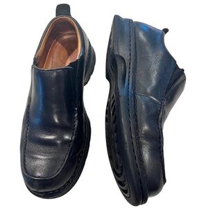 UGG Slip On Loafers Byrnes Black Leather Business Casual S/N 5532 Size 8.5 Mens